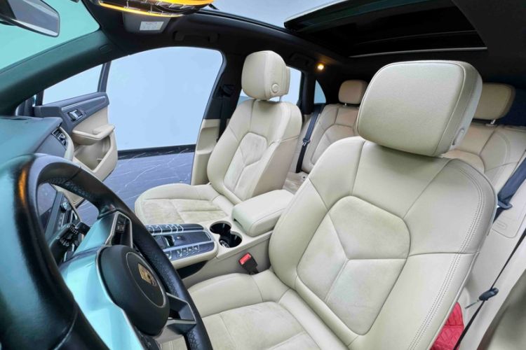 Used Porsche Macan 2018 Macan 2.0T Interior 8