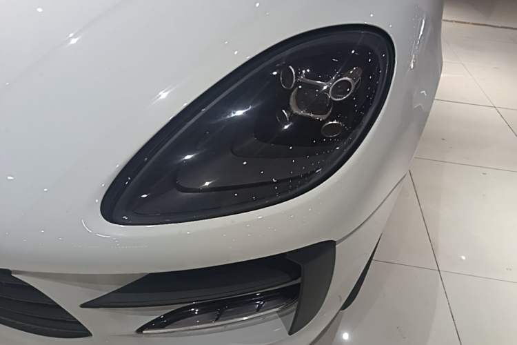 Used Porsche Macan 2018 Macan 2.0T Left Front Headlight