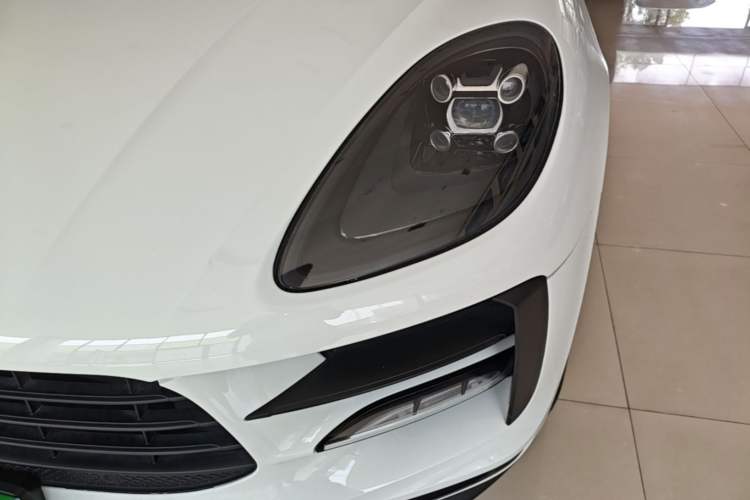 Used Porsche Macan 2018 Macan 2.0T Left Front Headlight