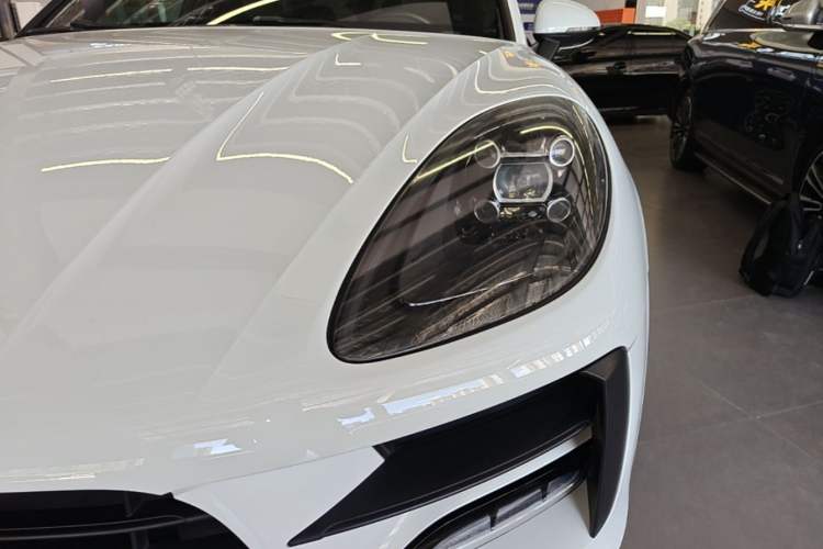 Used Porsche Macan 2018 Macan 2.0T Left Front Headlight