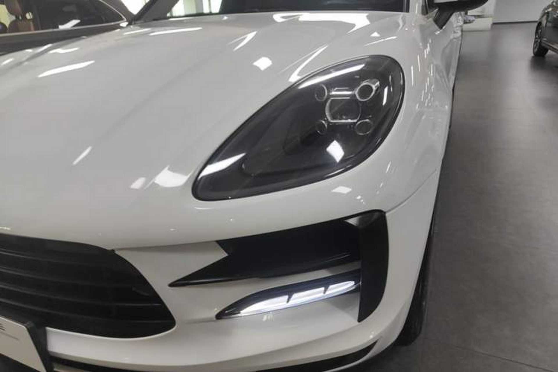 Used Porsche Macan 2018 Macan 2.0T Left Front Headlight