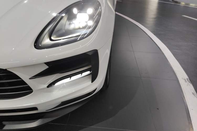 Used Porsche Macan 2018 Macan 2.0T Left Front Headlight