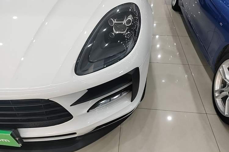 Used Porsche Macan 2018 Macan 2.0T Left Front Headlight