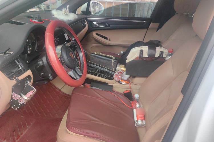 Used Porsche Macan 2018 Macan 2.0T Left Front Seat