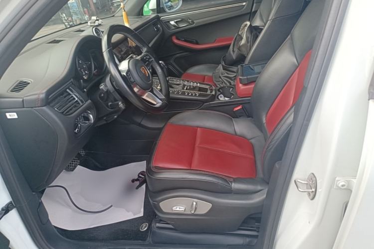 Used Porsche Macan 2018 Macan 2.0T Left Front Seat