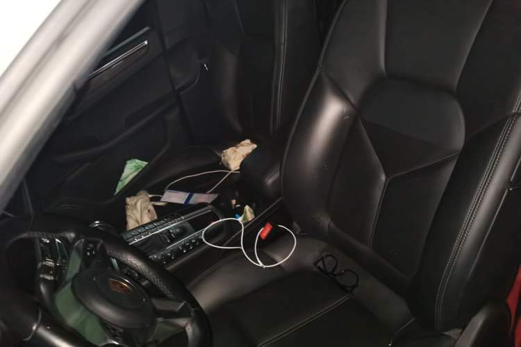 Used Porsche Macan 2018 Macan 2.0T Left Front Seat