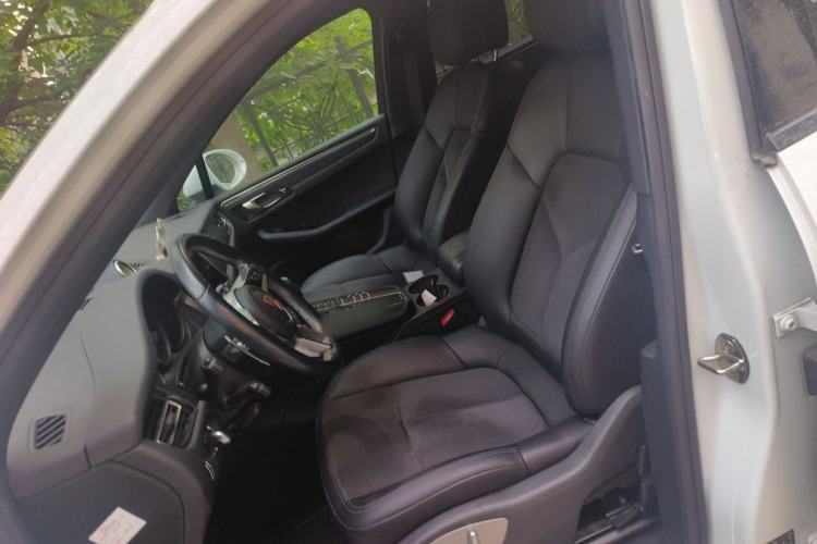 Used Porsche Macan 2018 Macan 2.0T Left Front Seat