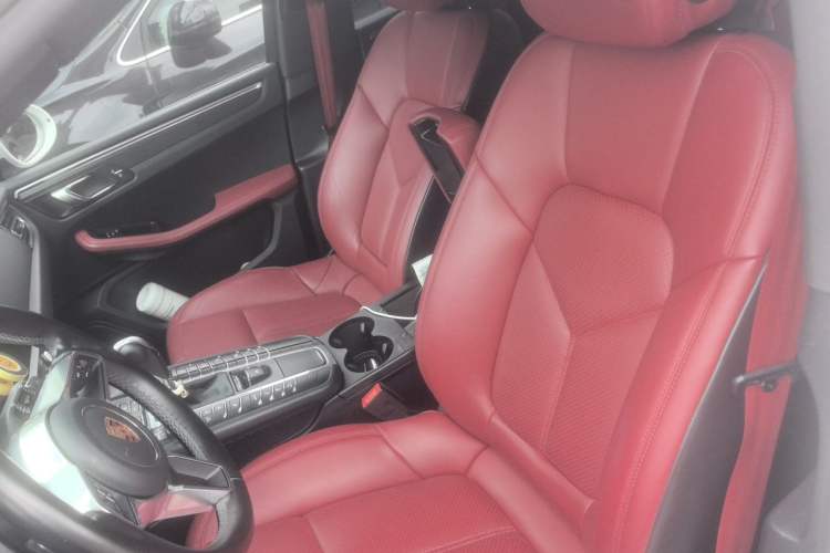 Used Porsche Macan 2018 Macan 2.0T Left Front Seat
