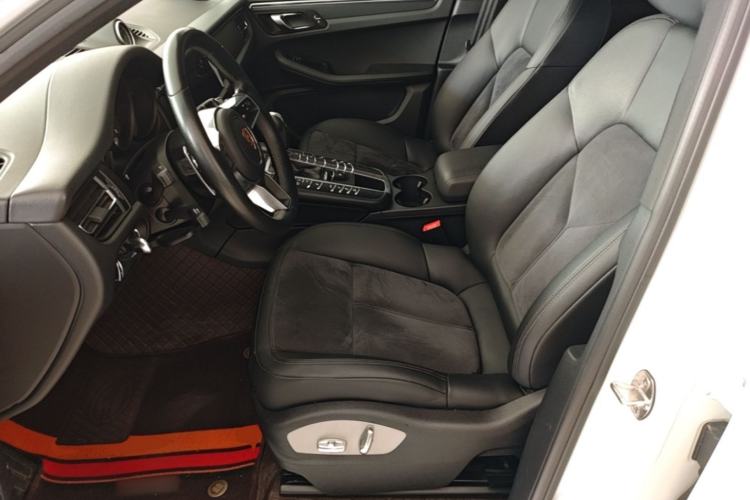 Used Porsche Macan 2018 Macan 2.0T Left Front Seat