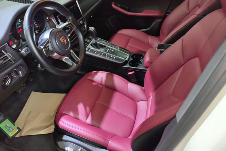 Used Porsche Macan 2018 Macan 2.0T Left Front Seat