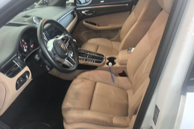 Used Porsche Macan 2018 Macan 2.0T Left Front Seat