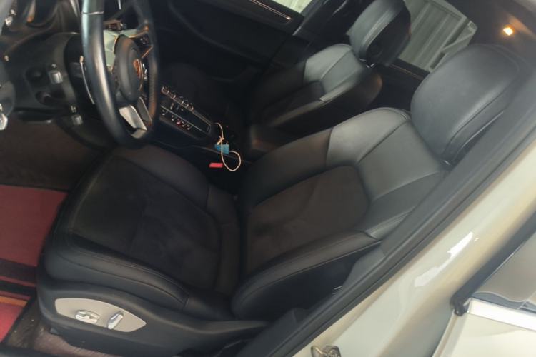 Used Porsche Macan 2018 Macan 2.0T Left Front Seat