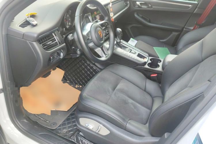 Used Porsche Macan 2018 Macan 2.0T Left Front Seat