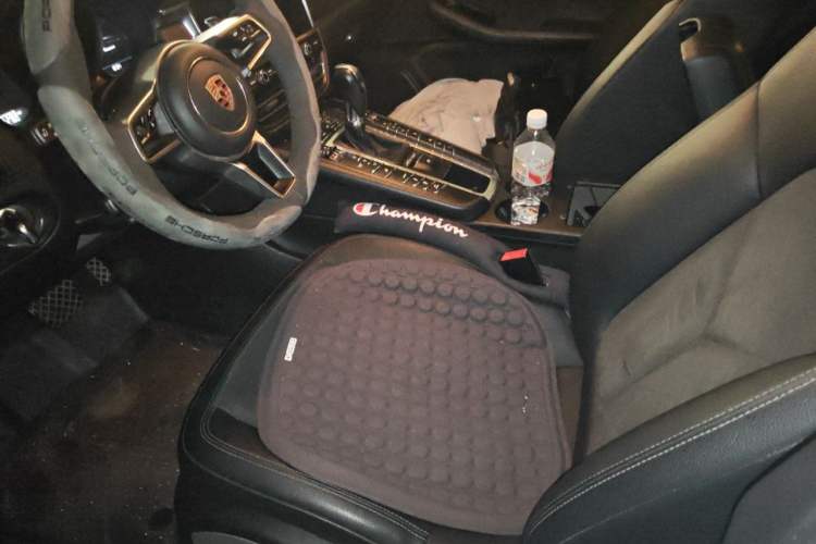 Used Porsche Macan 2018 Macan 2.0T Left Front Seat
