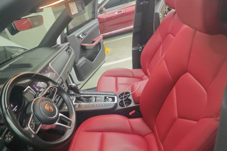 Used Porsche Macan 2018 Macan 2.0T Left Front Seat