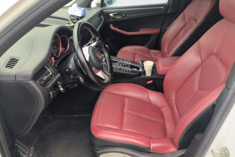 Used Porsche Macan 2018 Macan 2.0T Left Front Seat