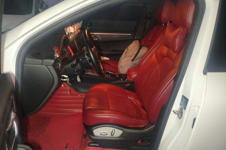Used Porsche Macan 2018 Macan 2.0T Left Front Seat