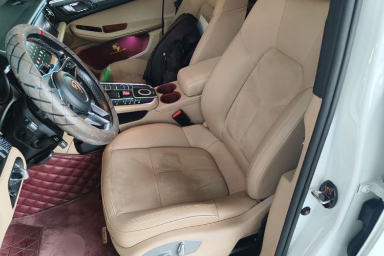 Used Porsche Macan 2018 Macan 2.0T Left Front Seat