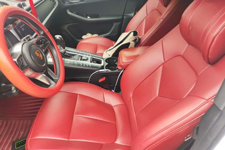 Used Porsche Macan 2018 Macan 2.0T Left Front Seat