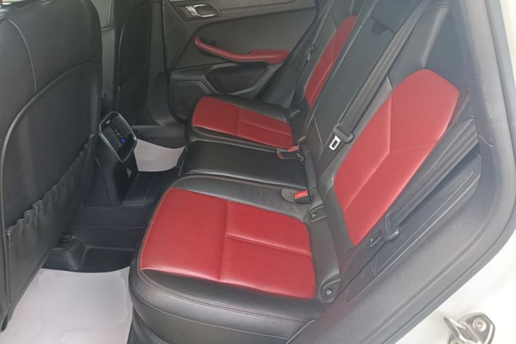 Used Porsche Macan 2018 Macan 2.0T Left Rear Seat