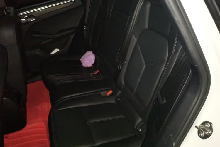 Used Porsche Macan 2018 Macan 2.0T Left Rear Seat