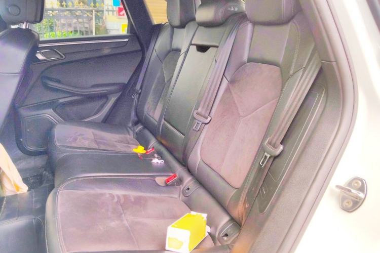 Used Porsche Macan 2018 Macan 2.0T Left Rear Seat