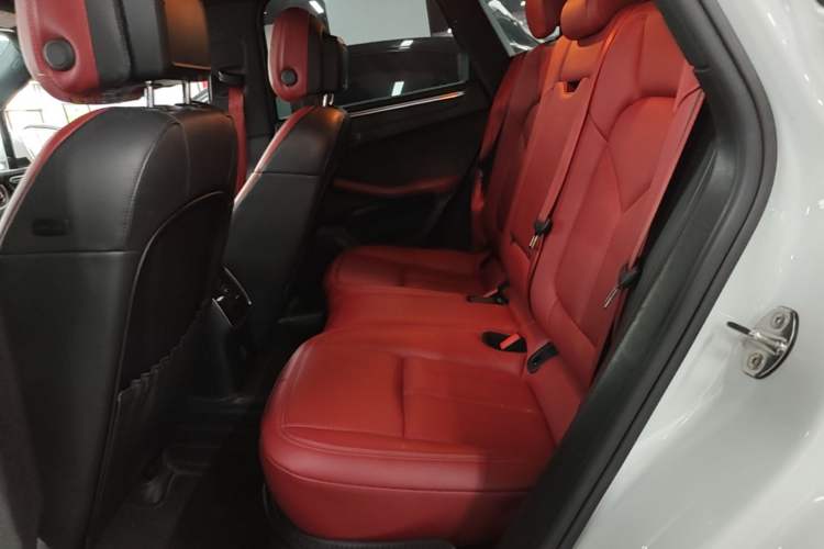 Used Porsche Macan 2018 Macan 2.0T Left Rear Seat