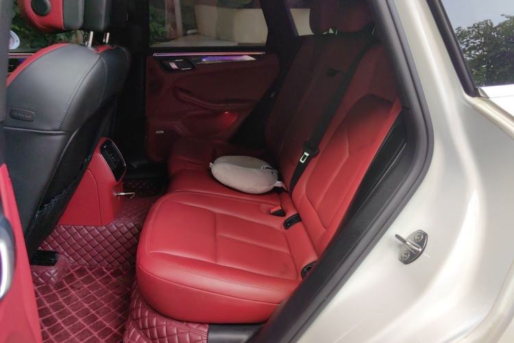 Used Porsche Macan 2018 Macan 2.0T Left Rear Seat