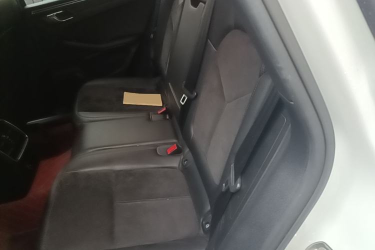Used Porsche Macan 2018 Macan 2.0T Left Rear Seat