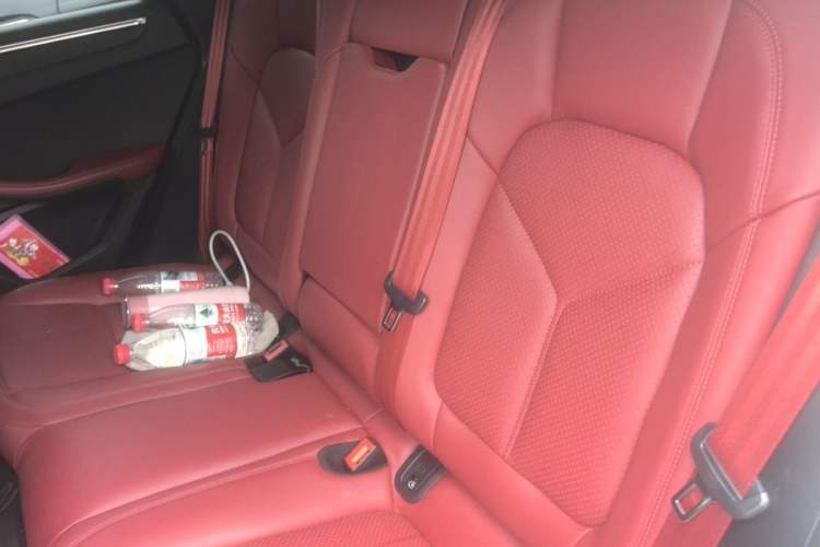 Used Porsche Macan 2018 Macan 2.0T Left Rear Seat