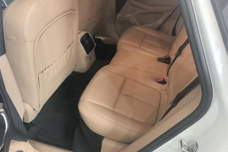 Used Porsche Macan 2018 Macan 2.0T Left Rear Seat