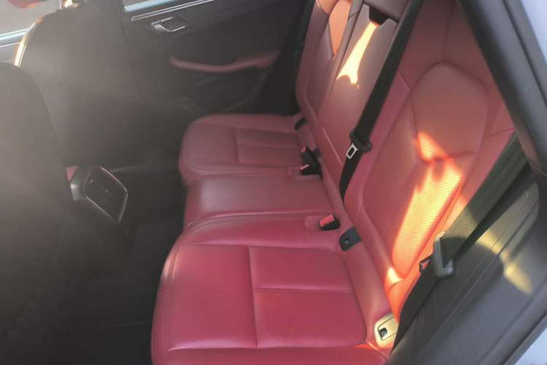 Used Porsche Macan 2018 Macan 2.0T Left Rear Seat