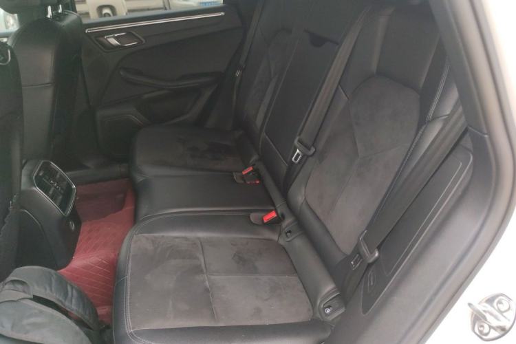 Used Porsche Macan 2018 Macan 2.0T Left Rear Seat