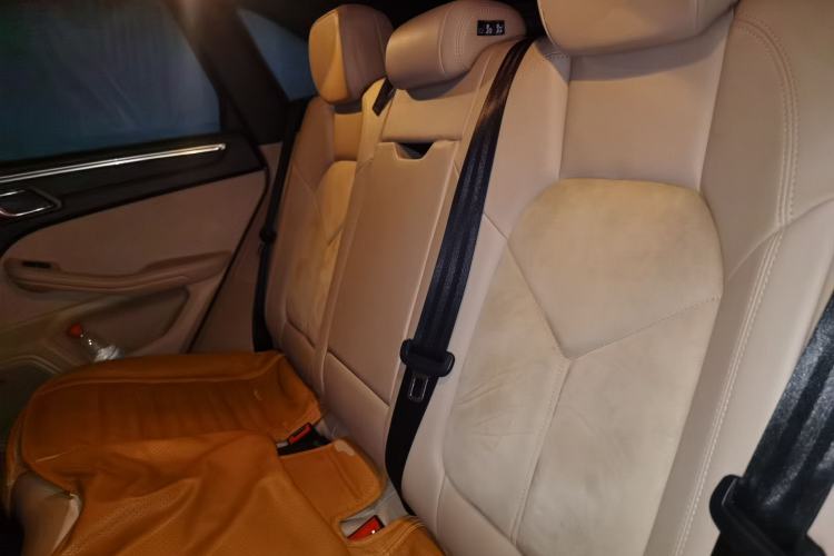 Used Porsche Macan 2018 Macan 2.0T Left Rear Seat
