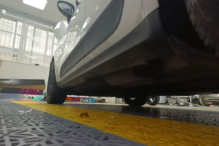 Used Porsche Macan 2018 Macan 2.0T Left Side Sill