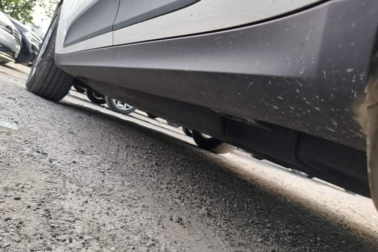 Used Porsche Macan 2018 Macan 2.0T Left Side Sill