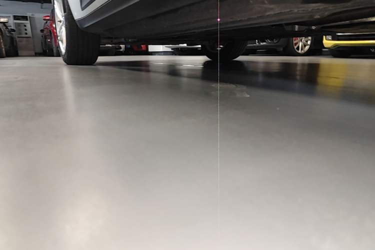 Used Porsche Macan 2018 Macan 2.0T Left Side Sill