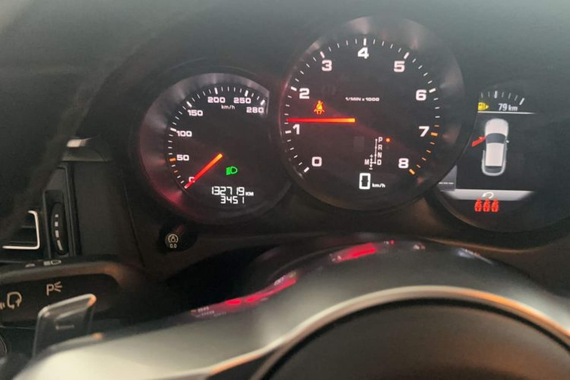 Used Porsche Macan 2018 Macan 2.0T Odometer Close Up
