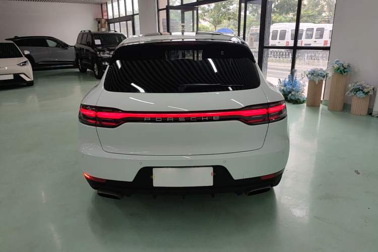 Used Porsche Macan 2018 Macan 2.0T Rear