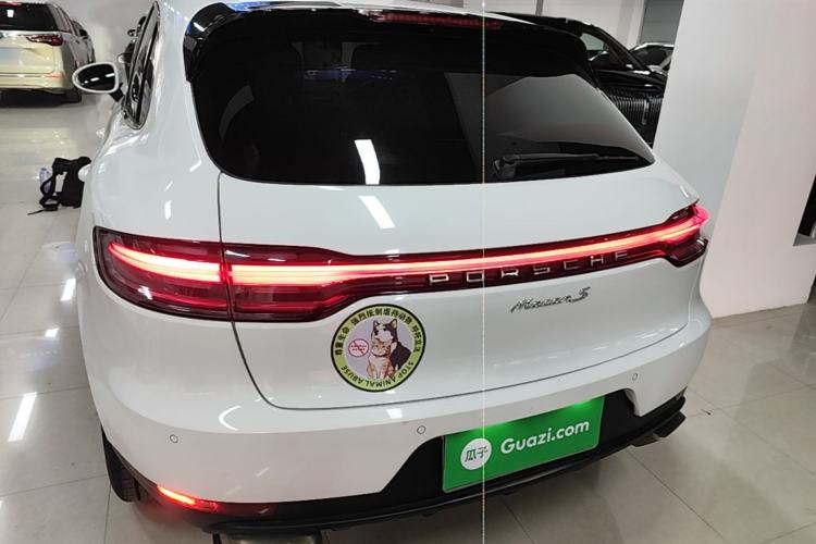 Used Porsche Macan 2018 Macan 2.0T Rear