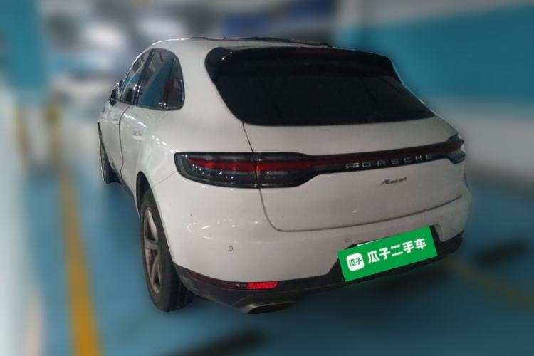 Used Porsche Macan 2018 Macan 2.0T Rear Left 45 Deg
