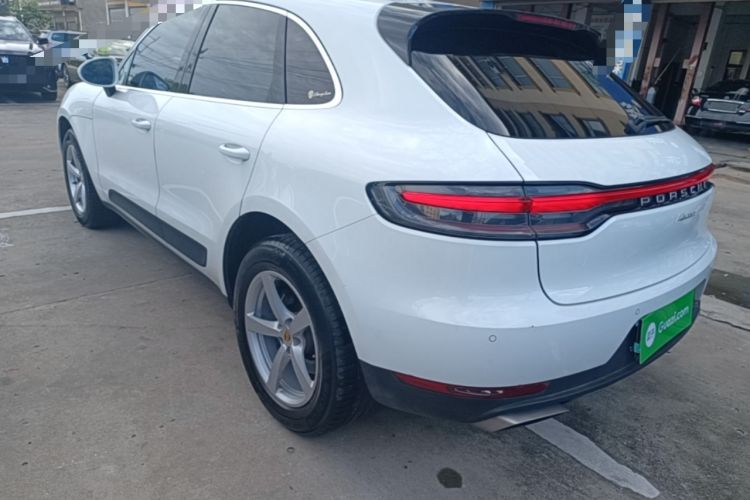 Used Porsche Macan 2018 Macan 2.0T Rear Left 45 Deg