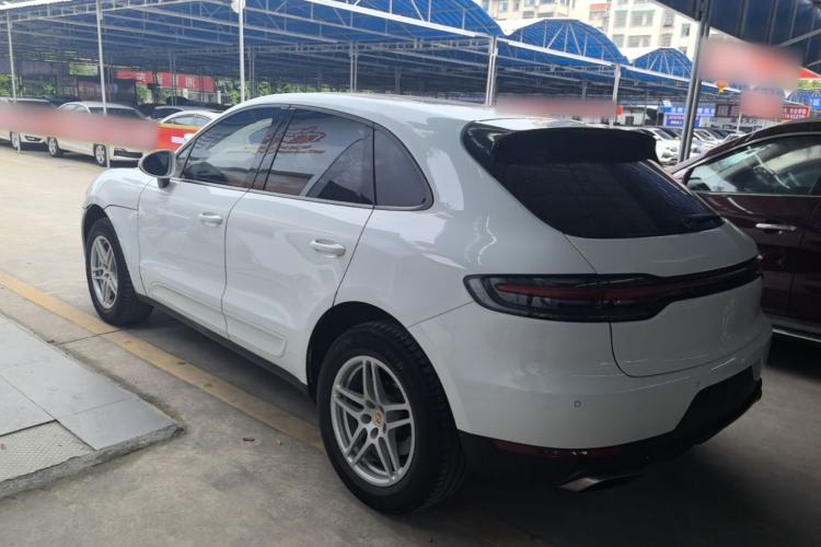 Used Porsche Macan 2018 Macan 2.0T Rear Left 45 Deg