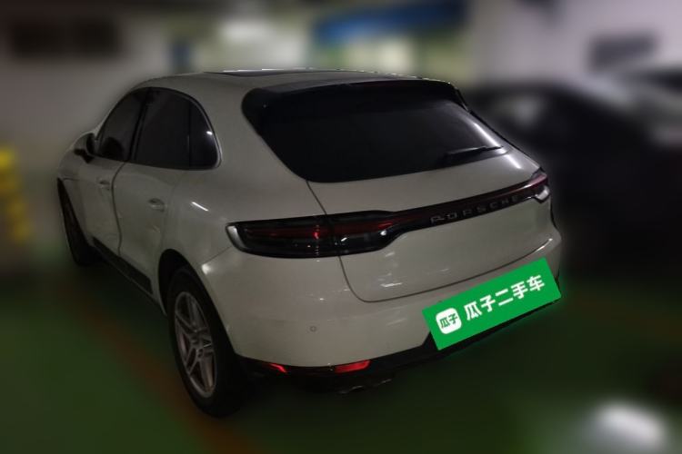 Used Porsche Macan 2018 Macan 2.0T Rear Left 45 Deg