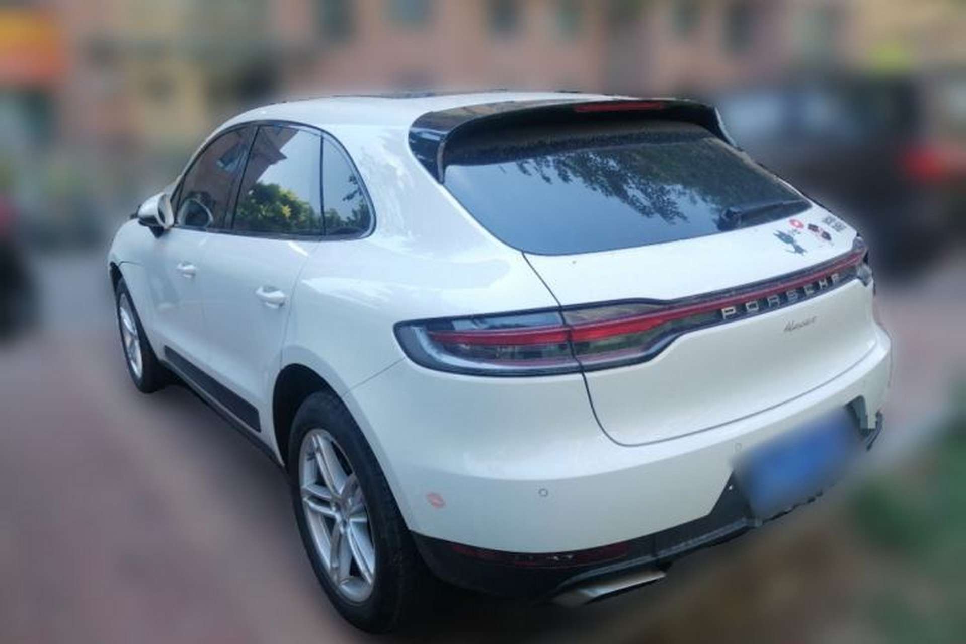 Used Porsche Macan 2018 Macan 2.0T Rear Left 45 Deg