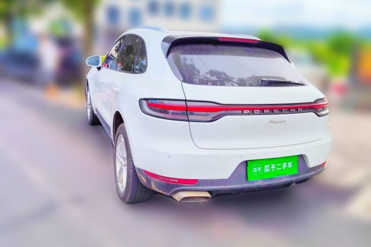 Used Porsche Macan 2018 Macan 2.0T Rear Left 45 Deg