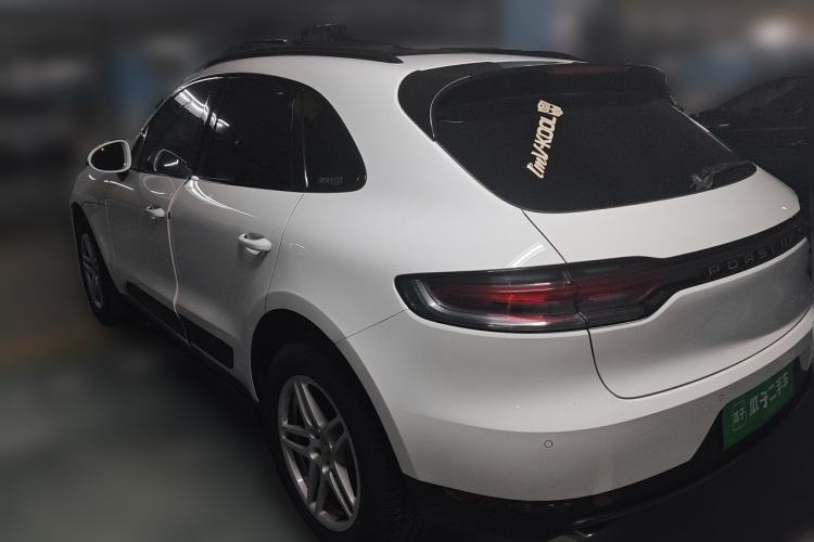 Used Porsche Macan 2018 Macan 2.0T Rear Left 45 Deg
