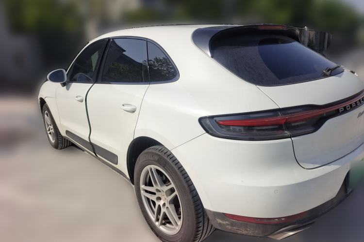 Used Porsche Macan 2018 Macan 2.0T Rear Left 45 Deg