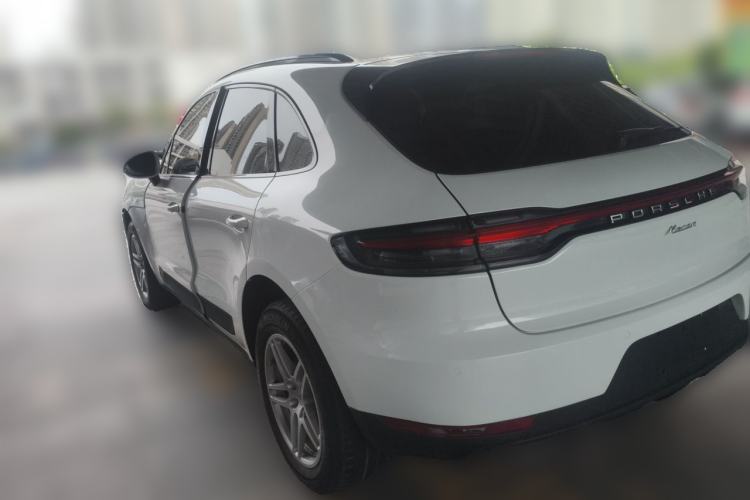 Used Porsche Macan 2018 Macan 2.0T Rear Left 45 Deg
