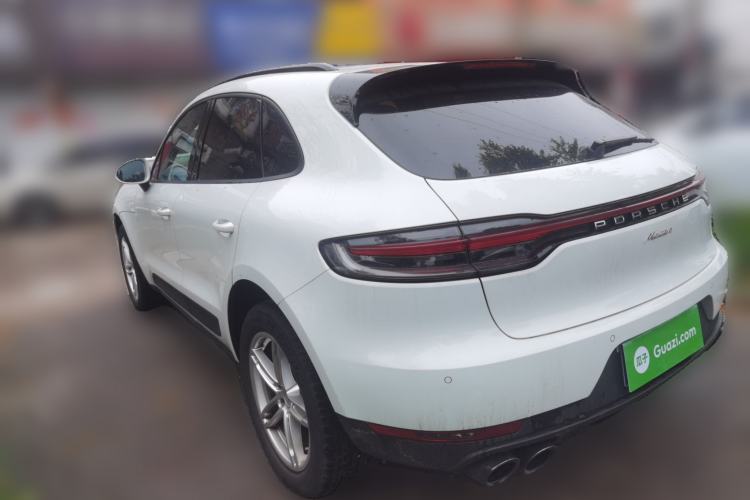 Used Porsche Macan 2018 Macan 2.0T Rear Left 45 Deg